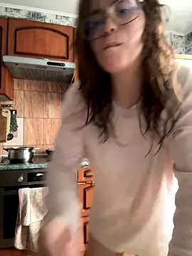 Snapshot of Sabrina_shells chatting on 11/19/25, 08:58 Sabrina shells online show from 11/19/25, 08:58