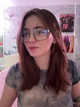 Snapshot of Sabrina_shells chatting on 02/13/26, 08:10 Sabrina shells online show from 02/13/26, 08:10