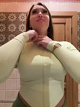 AndreaMood online show from 01/28/25, 05:54