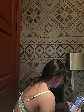 AndreaMood online show from 02/05/25, 06:35