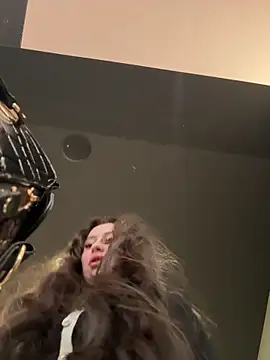 AndreaMood online show from 02/10/25, 07:36