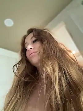 AndreaMood online show from 11/19/25, 01:16