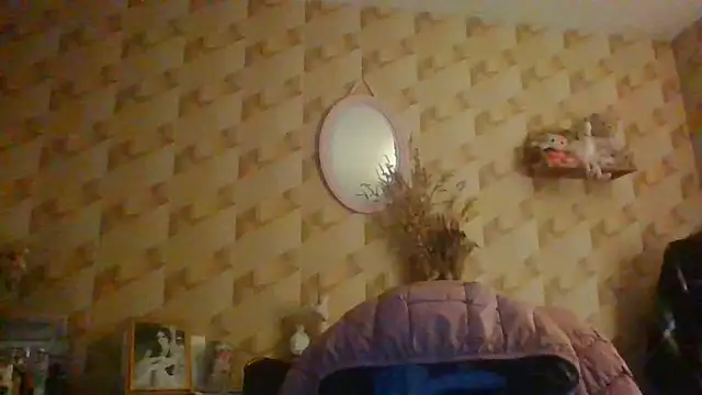 BELLAMORGANE1 online show from 12/24/24, 07:00