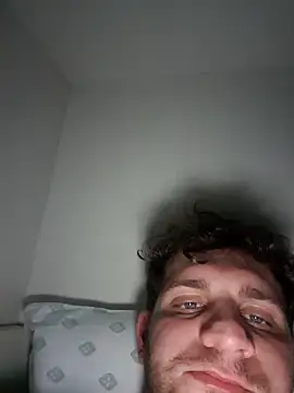 michemichemiche8 online show from 01/01/25, 04:39