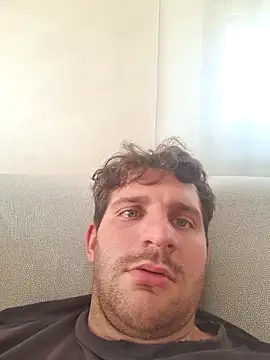 michemichemiche8 online show from 10/18/25, 01:34