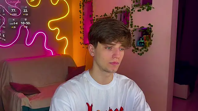 RobertAndLinela online show from 02/03/25, 08:57