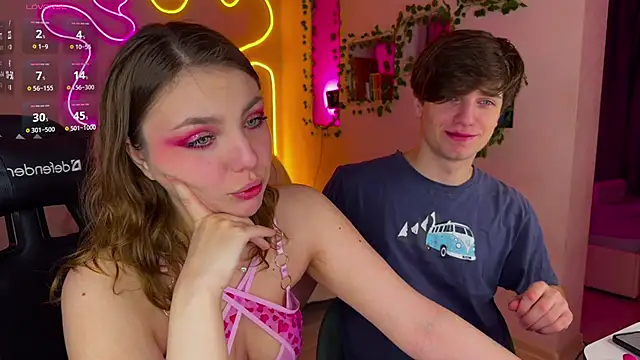 RobertAndLinela online show from 03/17/25, 05:27