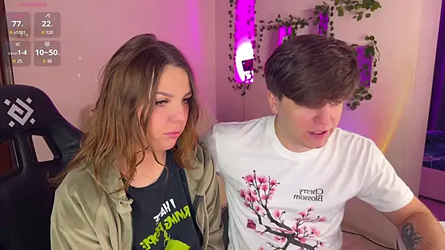 RobertAndLinela online show from 01/12/26, 09:03