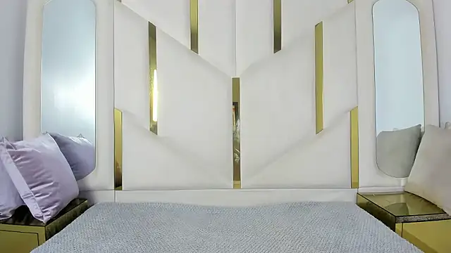 IsabellRodriguez18 online show from 01/11/26, 02:16