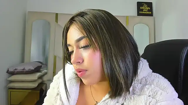 IsabellRodriguez18 online show from 02/03/26, 06:40