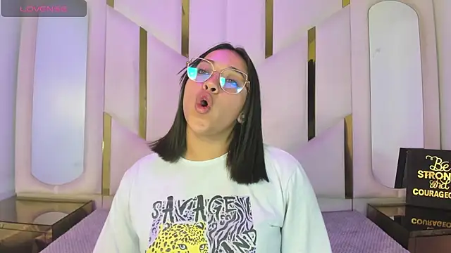 IsabellRodriguez18 online show from 03/04/26, 03:01