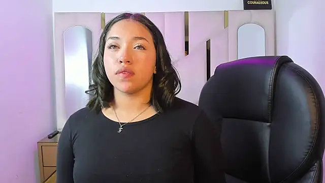 IsabellRodriguez18 online show from 03/21/26, 05:56