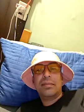 zeus2630 online show from 11/29/25, 02:53