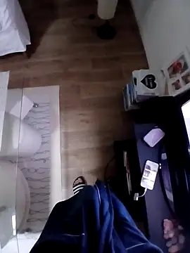 Snapshot of rominoucoquin chatting on 09/23/25, 07:44 rominoucoquin online show from 09/23/25, 07:44