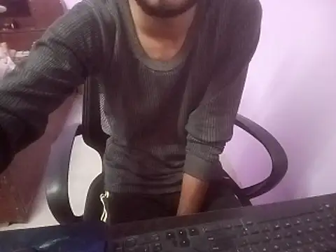 Snapshot of IamRentedBoybfriend chatting on 12/17/25, 01:55 IamRentedBoybfriend online show from 12/17/25, 01:55