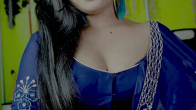 Snapshot of sexyhoney27 chatting on 06/14/26, 05:04 sexyhoney27 online show from 06/14/26, 05:04