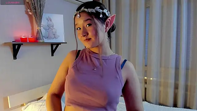 Snapshot of Maekko chatting on 03/12/25, 01:40 Maekko online show from 03/12/25, 01:40