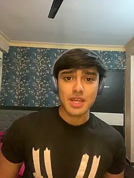 Snapshot of sunny49477 chatting on 12/26/24, 05:40 sunny49477 online show from 12/26/24, 05:40