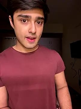 Snapshot of sunny49477 chatting on 10/12/25, 03:11 sunny49477 online show from 10/12/25, 03:11