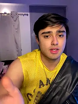 Snapshot of sunny49477 chatting on 12/20/25, 11:23 sunny49477 online show from 12/20/25, 11:23