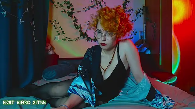 TrickyKitsune online show from 03/06/25, 02:29