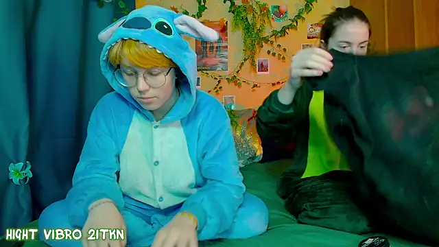 TrickyKitsune online show from 09/27/25, 09:58