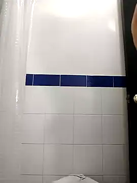 Mia WAll online show from 12/23/24, 10:55