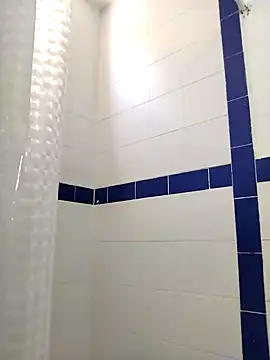 Mia WAll online show from 01/11/25, 05:40