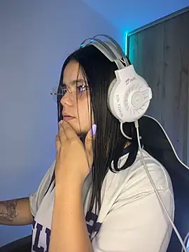 pretty angela1 online show from 04/07/26, 01:06