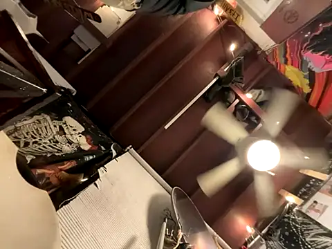 Snapshot of Eden_Darkskye chatting on 09/29/25, 04:39 Eden Darkskye online show from 09/29/25, 04:39