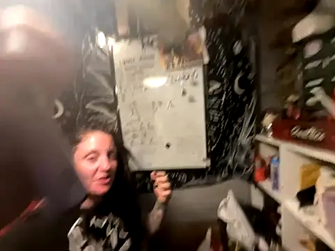 Snapshot of Eden_Darkskye chatting on 11/09/25, 02:54 Eden Darkskye online show from 11/09/25, 02:54