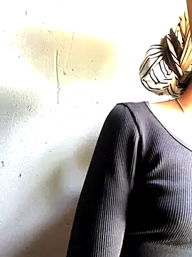 xxSexyTalia28 online show from 10/08/25, 11:52