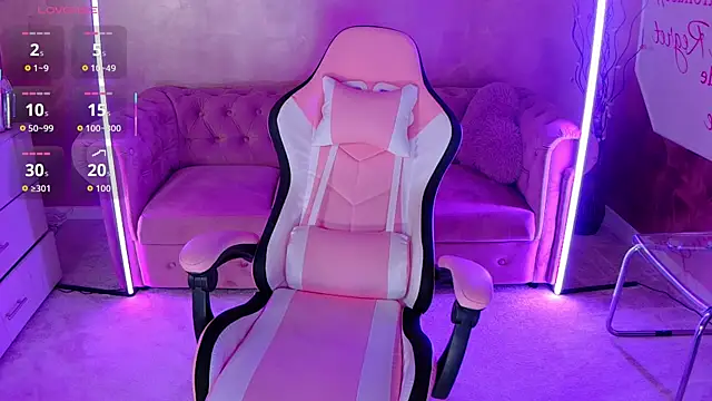 Snapshot of evanew_ chatting on 10/09/25, 05:11 evanew online show from 10/09/25, 05:11