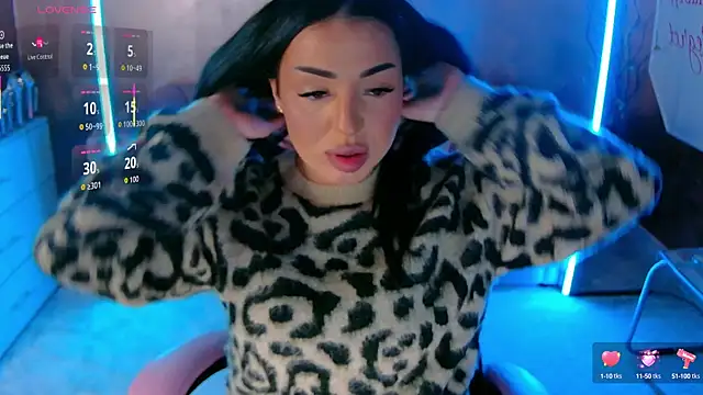 Snapshot of evanew_ chatting on 10/21/25, 04:30 evanew online show from 10/21/25, 04:30