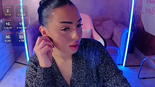 Snapshot of evanew_ chatting on 10/25/25, 04:57 evanew online show from 10/25/25, 04:57