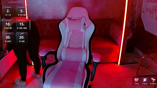 Snapshot of evanew_ chatting on 11/29/25, 05:49 evanew online show from 11/29/25, 05:49