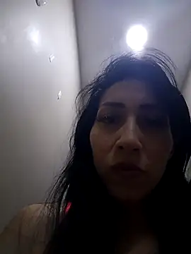 Snapshot of Isabellitasexi38 chatting on 02/02/25, 08:51 Isabellitasexi38 online show from 02/02/25, 08:51