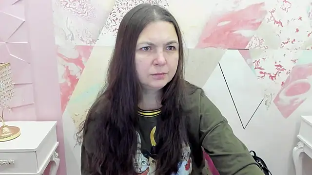 Snapshot of Gloria_manis55 chatting on 12/25/24, 11:00 Gloria manis55 online show from 12/25/24, 11:00