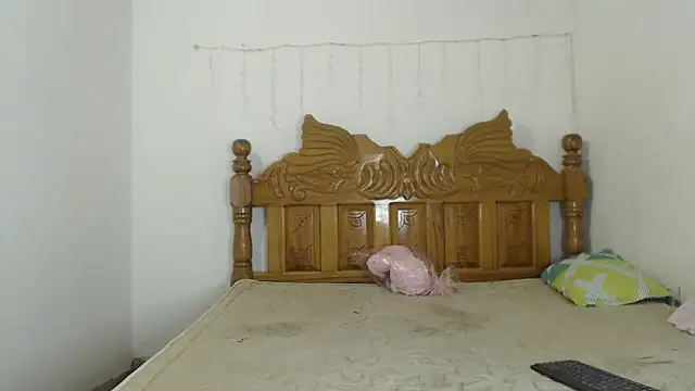 Coral0403 online show from 02/19/25, 07:05