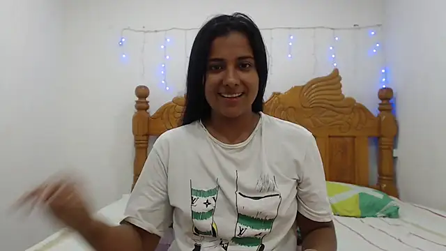 Coral0403 online show from 03/16/25, 07:27