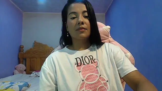 Coral0403 online show from 11/05/25, 06:41