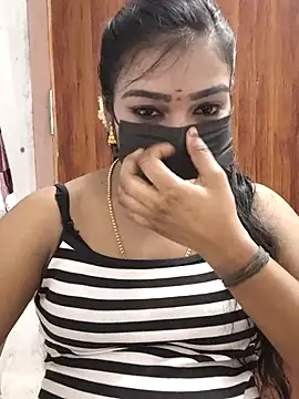 meena 27 online show from 03/17/25, 04:11