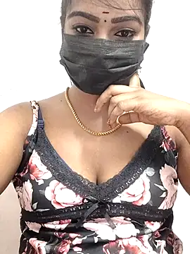 meena 27 online show from 12/18/25, 06:14