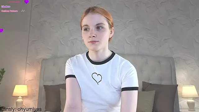 Snapshot of OhYumiYes chatting on 02/12/25, 09:22 OhYumiYes online show from 02/12/25, 09:22