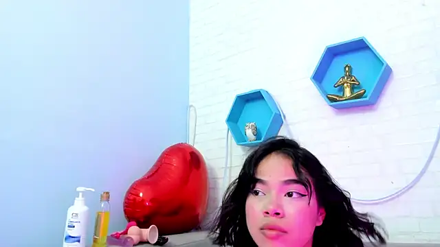 CATTLEYA BIANCHI145 online show from 02/08/25, 10:19