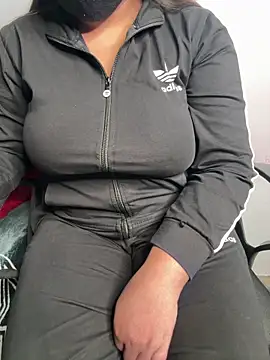 tanvihot2 online show from 04/13/26, 03:28