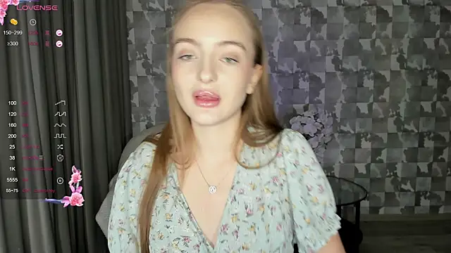 Snapshot of A_delina chatting on 01/26/25, 02:19 A delina online show from 01/26/25, 02:19