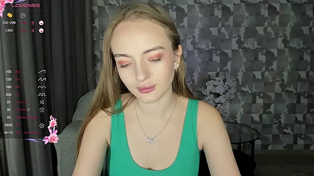 Snapshot of A_delina chatting on 02/07/25, 03:19 A delina online show from 02/07/25, 03:19