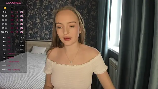 Snapshot of A_delina chatting on 03/04/25, 10:02 A delina online show from 03/04/25, 10:02