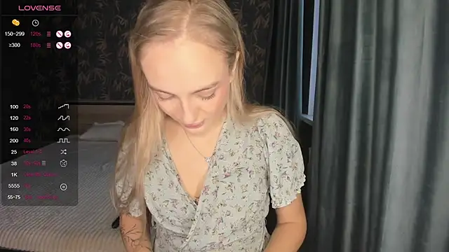 Snapshot of A_delina chatting on 10/03/25, 02:25 A delina online show from 10/03/25, 02:25